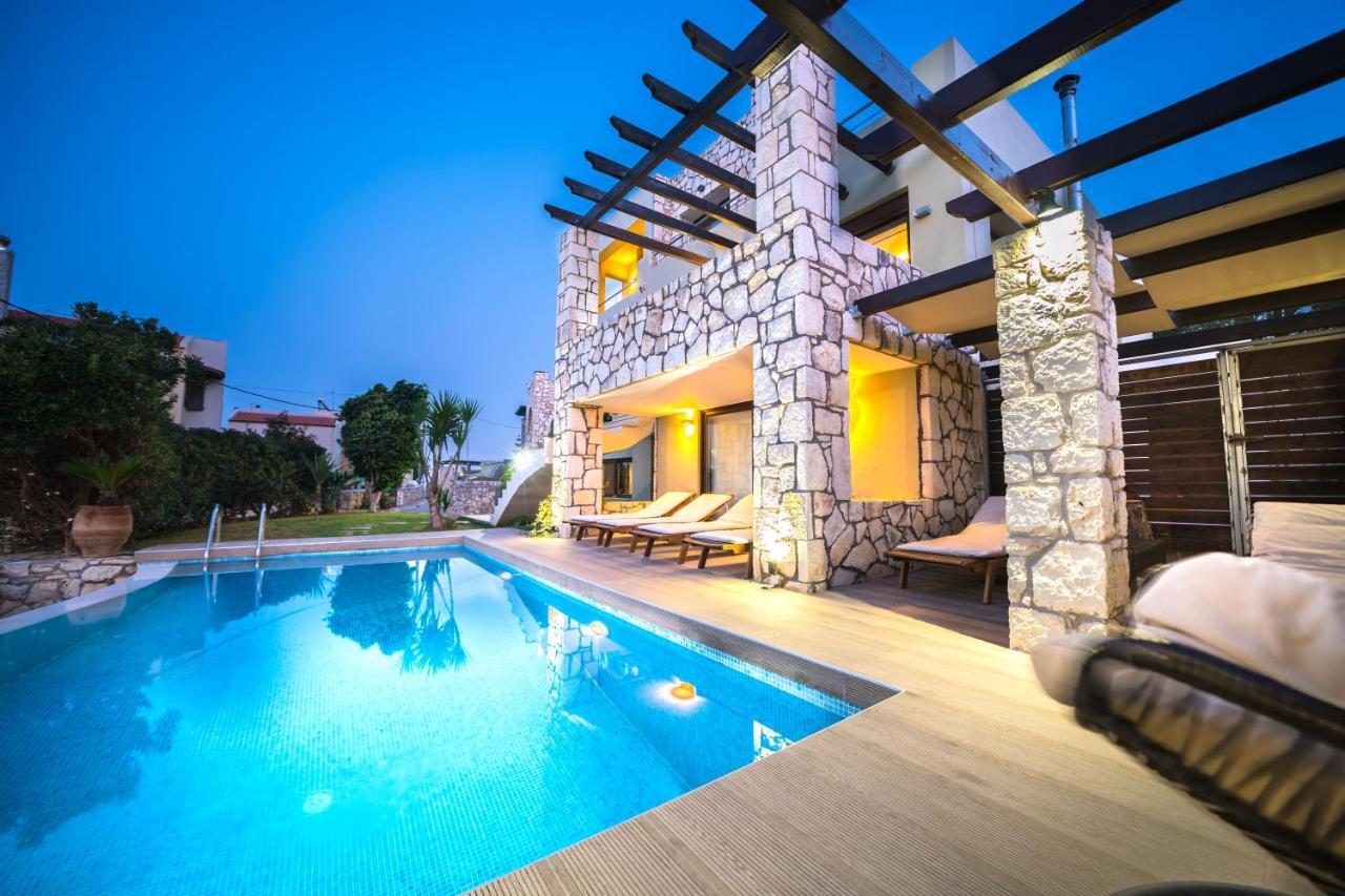 מגאלה קורפיה Villa Majestic Crete Heated Pool And Sauna מראה חיצוני תמונה