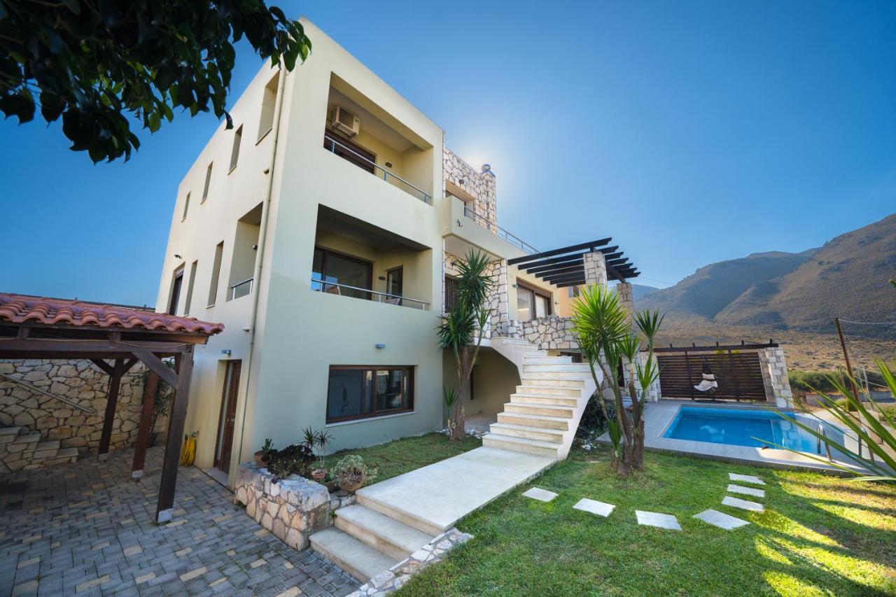 מגאלה קורפיה Villa Majestic Crete Heated Pool And Sauna מראה חיצוני תמונה