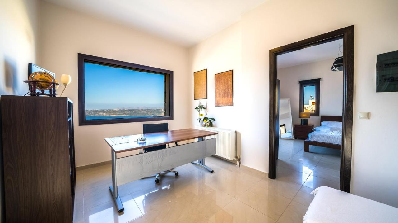 מגאלה קורפיה Villa Majestic Crete Heated Pool And Sauna מראה חיצוני תמונה