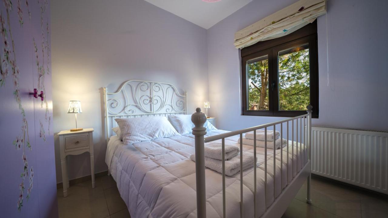מגאלה קורפיה Villa Majestic Crete Heated Pool And Sauna מראה חיצוני תמונה