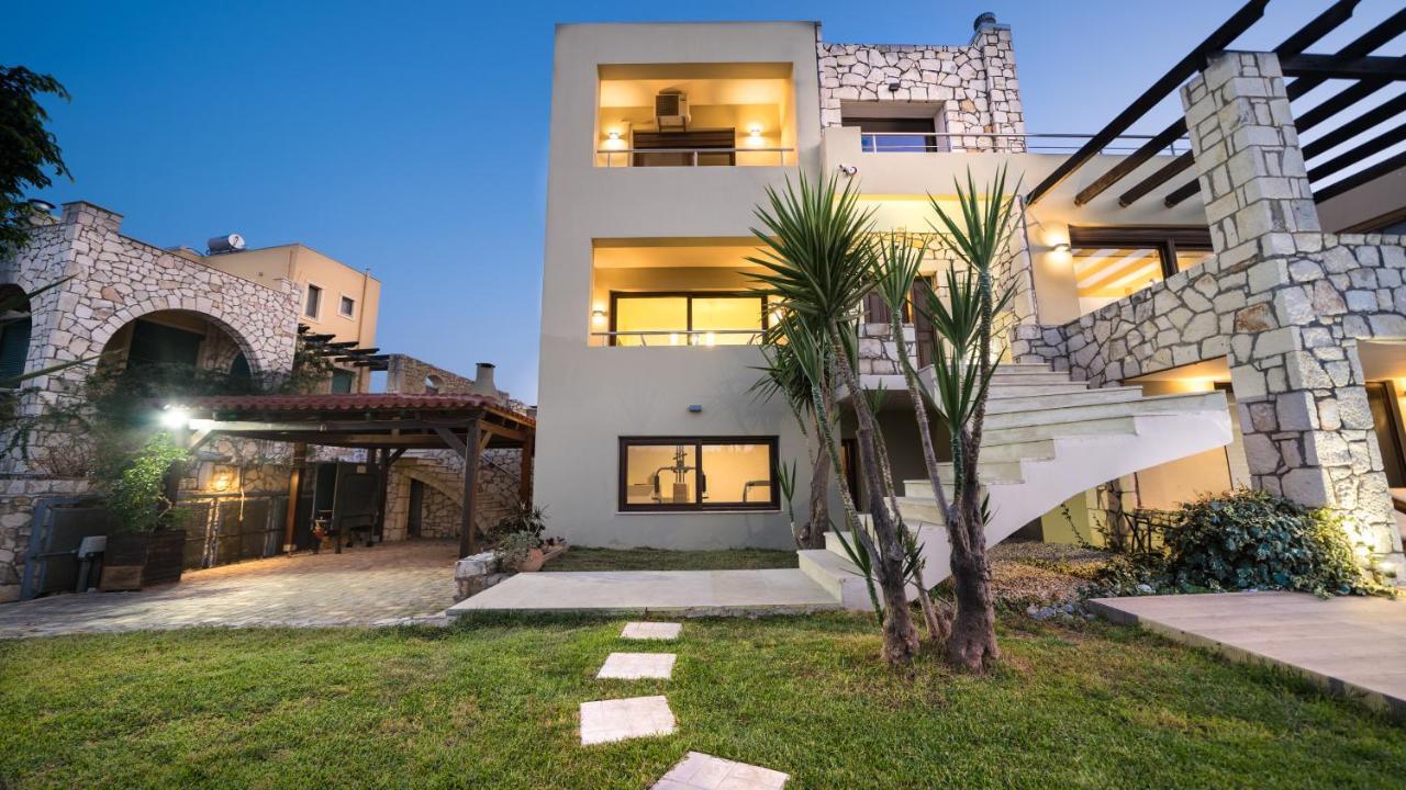 מגאלה קורפיה Villa Majestic Crete Heated Pool And Sauna מראה חיצוני תמונה